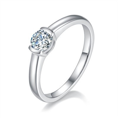 Cearcallan daoimean boireannaich Moissanite